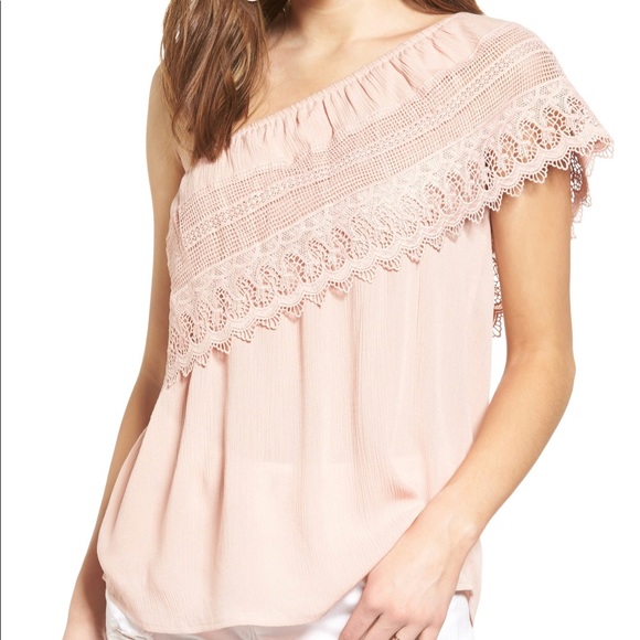 Socialite Tops - Socialite Crochet One-Shoulder Top